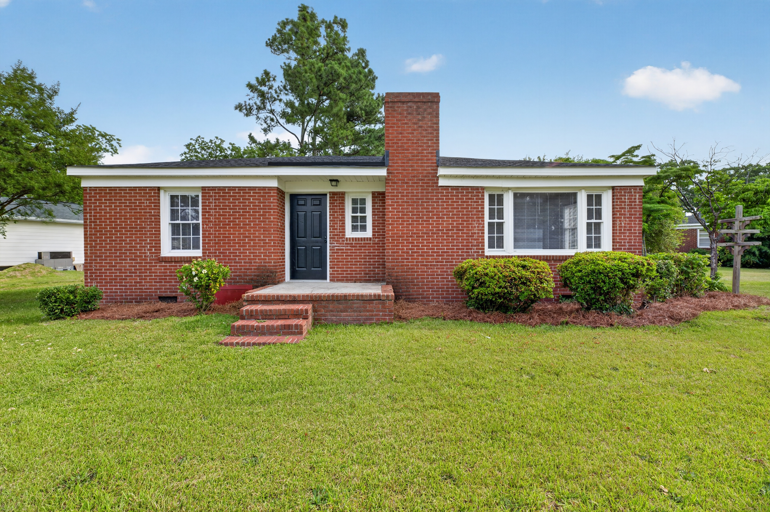 2813 Jackson Dr. - Image 3