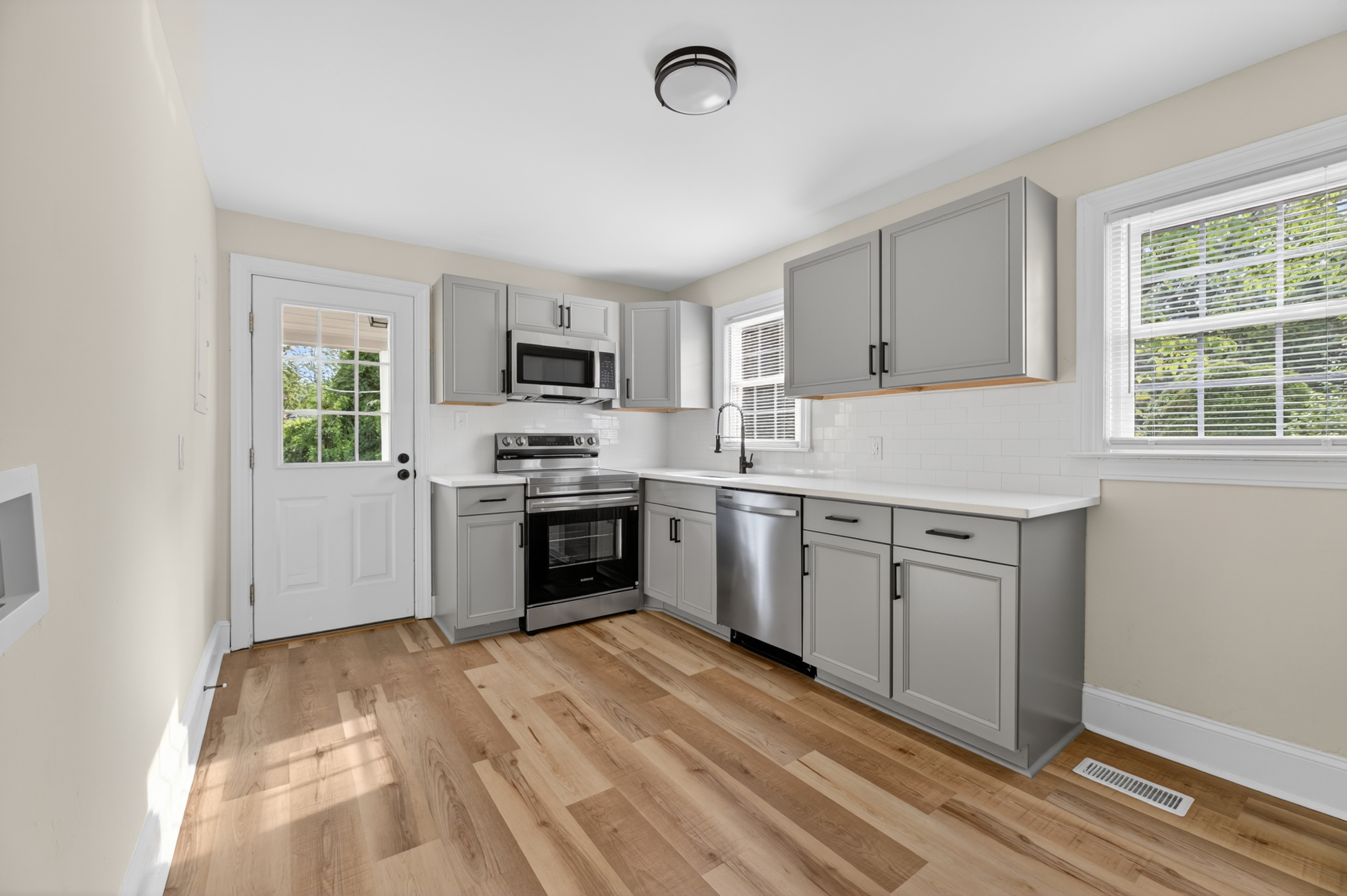 2813 Jackson Dr. - Image 12