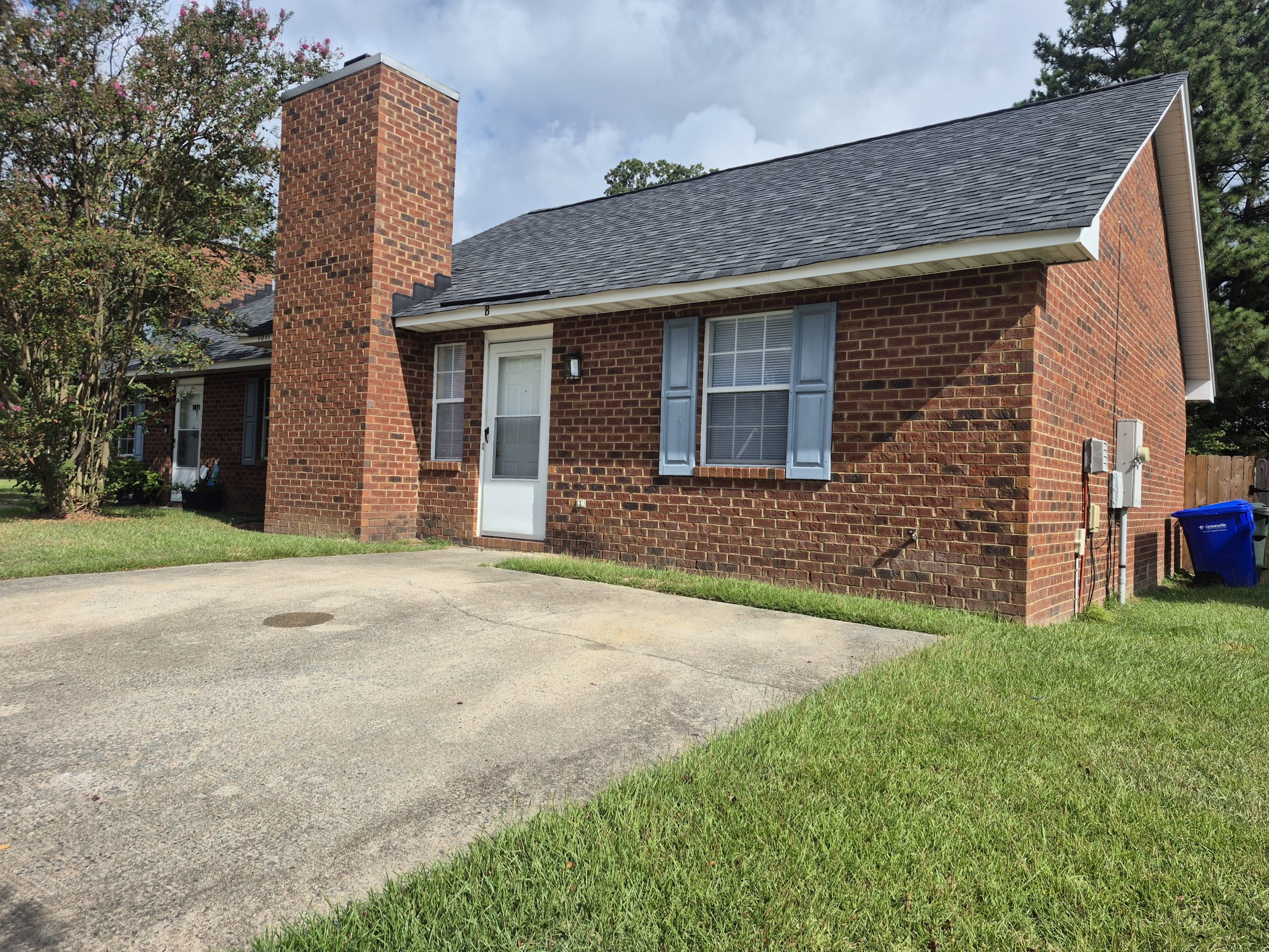 1811-B Summerhaven Dr.